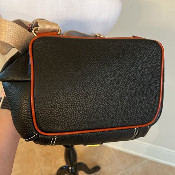 Dooney & Bourke backpack - Picture 15 of 15